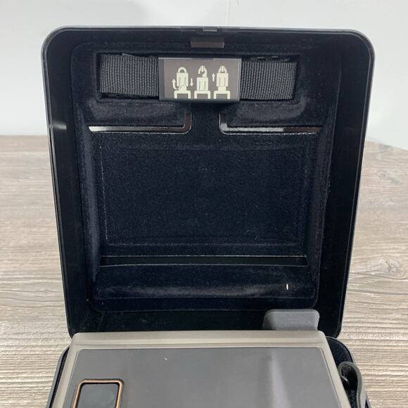 Vintage Polaroid Spectra System Instant Film Camera With Case - Picture 2 of 11